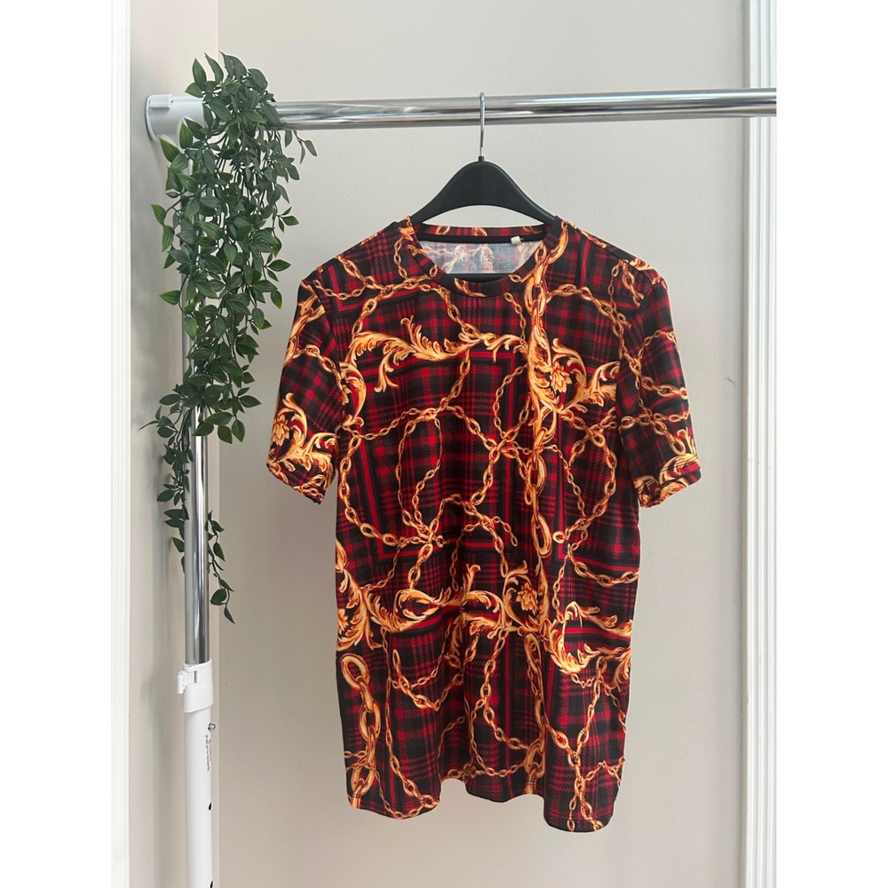 Guess Mens Red Plaid Gold Chain Print Short Sleeve Crew Neck T-Shirt Size Large